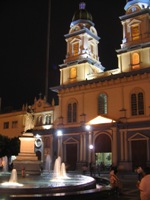 Plaza de San Fransisco bij nacht