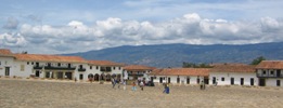 Het grootste plein van Colombia, 120x120m in Villa De Leyva