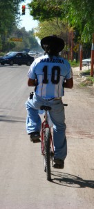 IMG_3766_Maradona_op_de_fiets