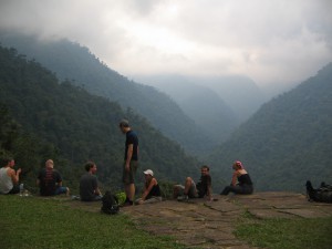 IMG_8355_De_groep_is_er_bovenop_Ciudad_Perdida